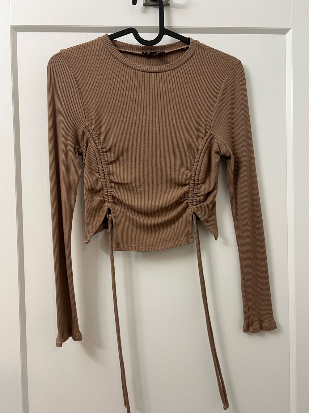 Ribbed Drawstring Long-Sleeve Crop Top - Brown